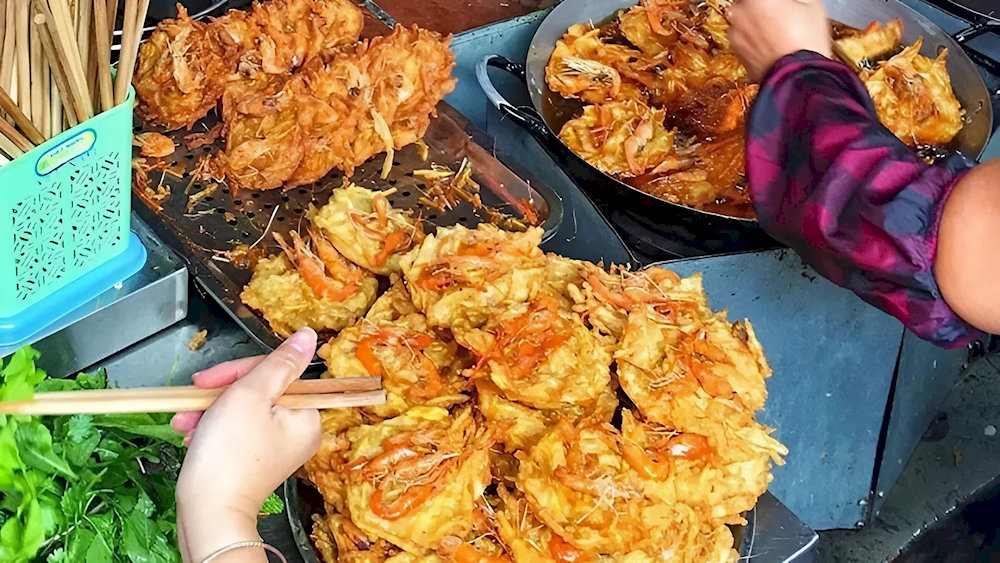 A dish has a crispy texture and a complex fragrance